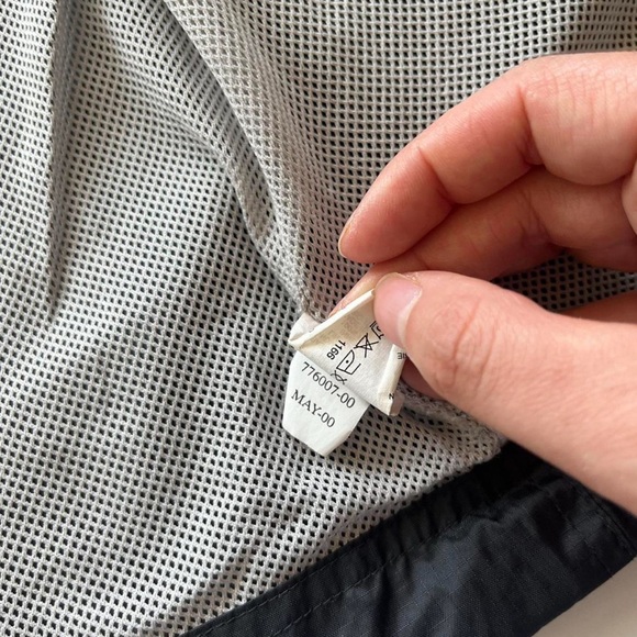 Y2K Vintage Gap Utility Vest - Picture 8 of 9